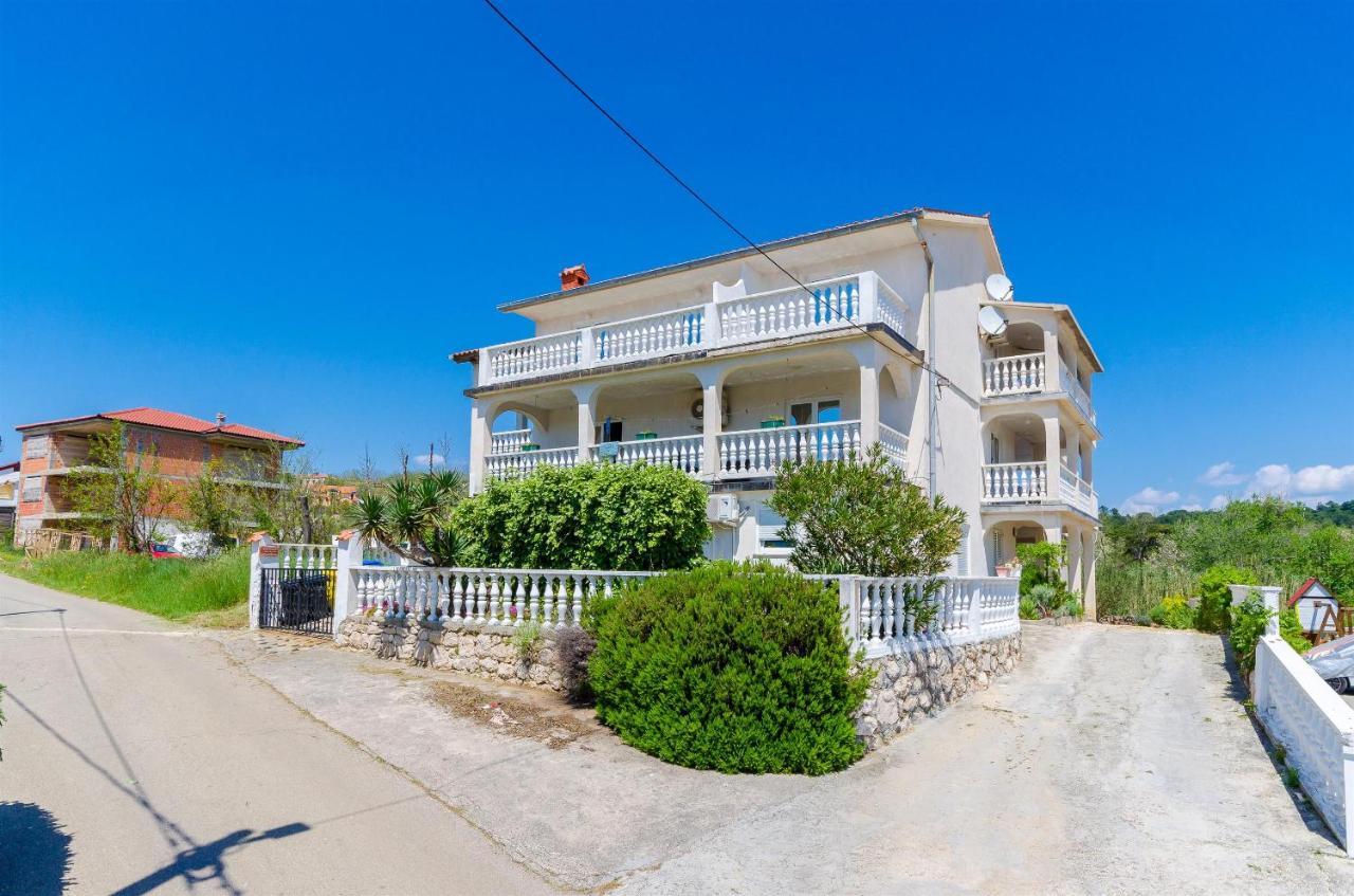 Apartments Ester Lopar Exterior foto